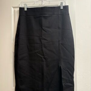 Chic Black Pencil Skirt